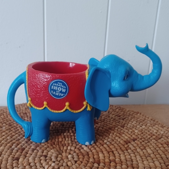 Other - Ringling Circus Elephant Mug - 2001
